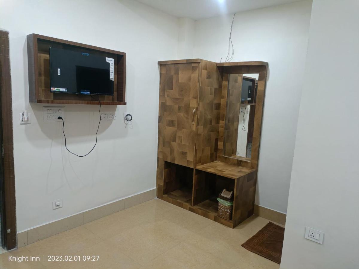 Hotel Knight Inn Airport Guwahati Exteriör bild