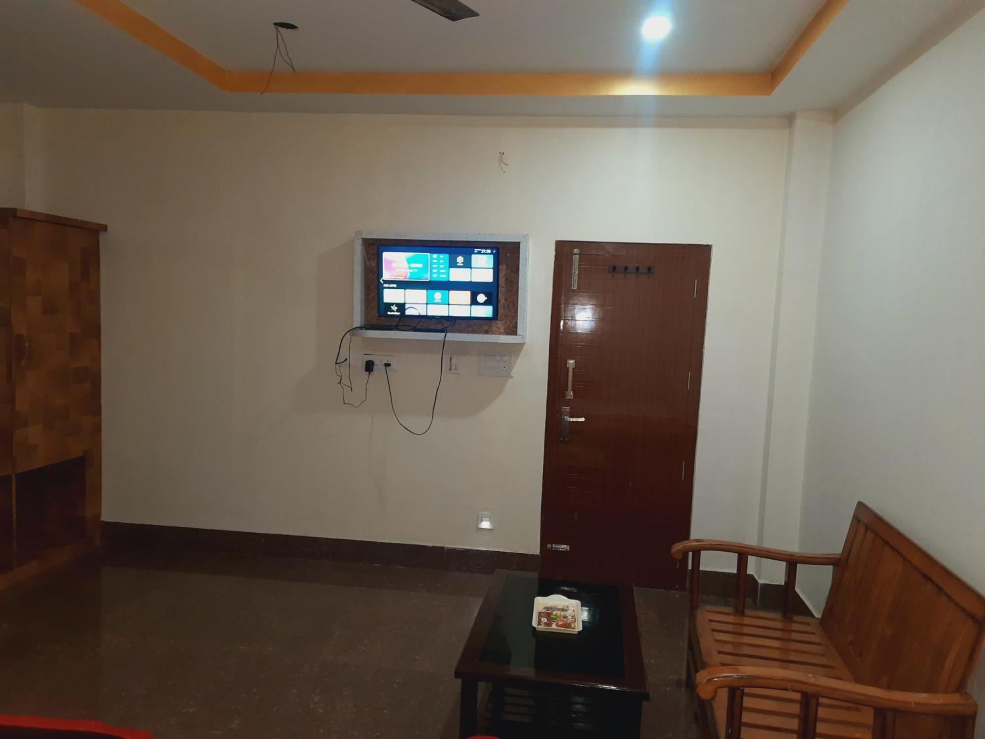 Hotel Knight Inn Airport Guwahati Exteriör bild