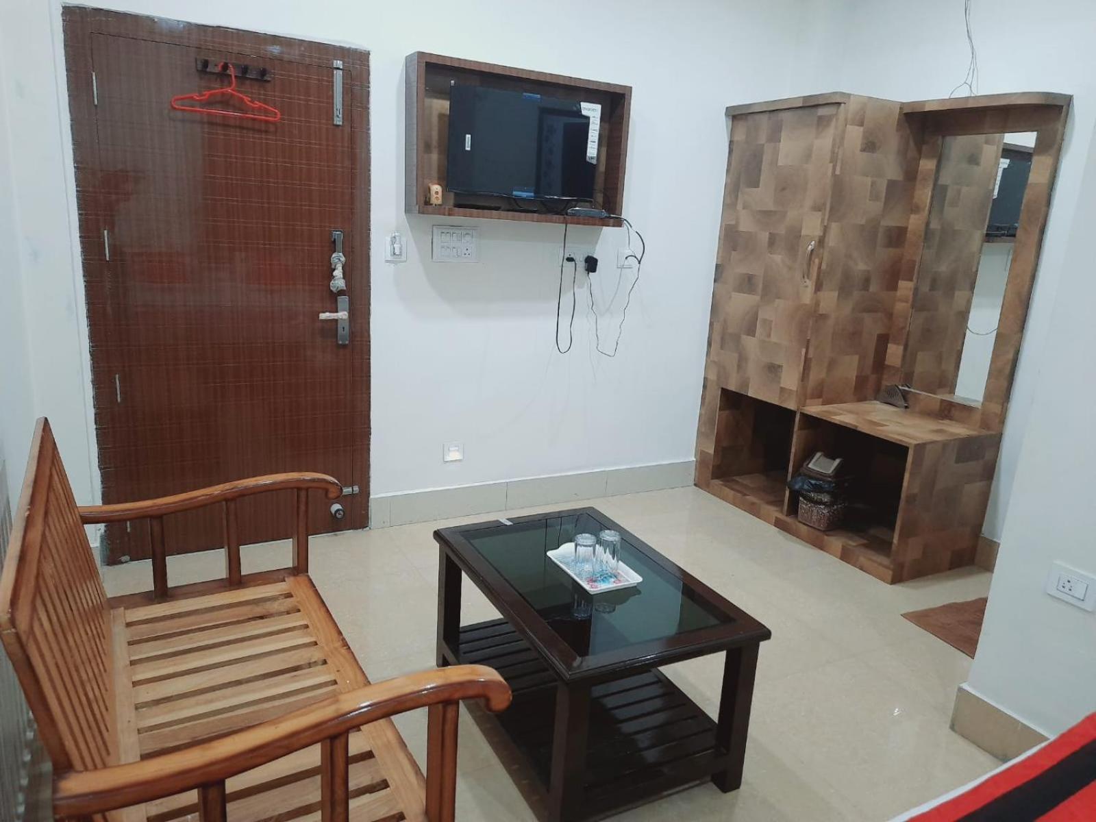 Hotel Knight Inn Airport Guwahati Exteriör bild